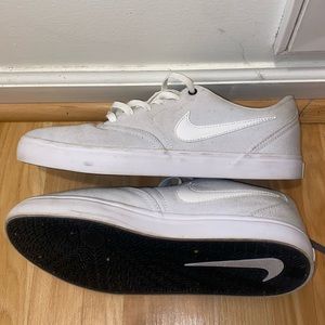 White Nike SB skate shoes